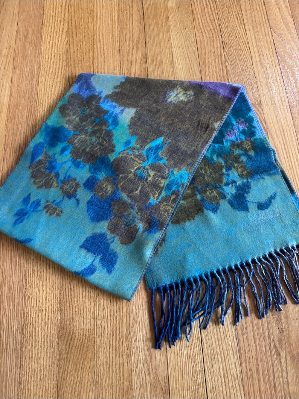 Scottish cashmere scarf